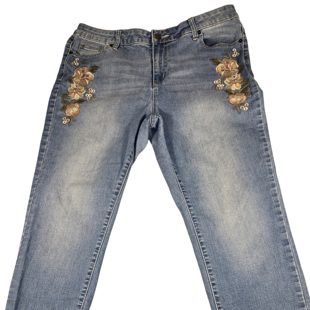 North 62 Boho Cottagecore Womans Signature Fit Skinny Jeans